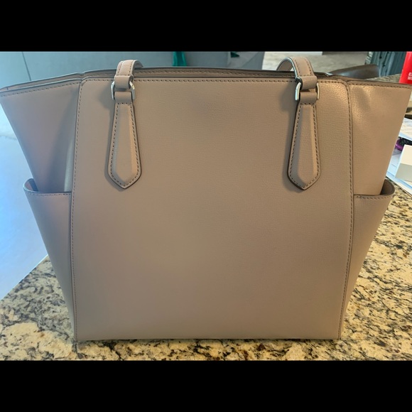 Grey leather Kate Spade purse - Picture 2 of 4